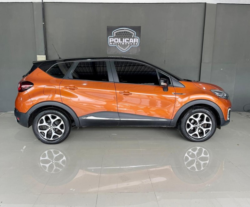 CAPTUR 2.0 16V FLEX INTENSE AUTOMÁTICO - 2018 - CAXIAS DO SUL