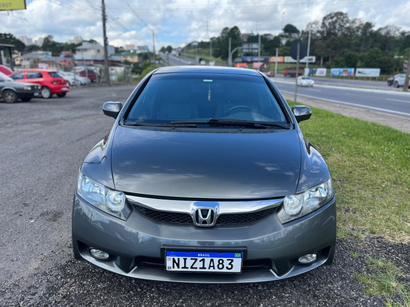 CIVIC 1.8 LXS 16V FLEX 4P MANUAL - 2009 - FARROUPILHA