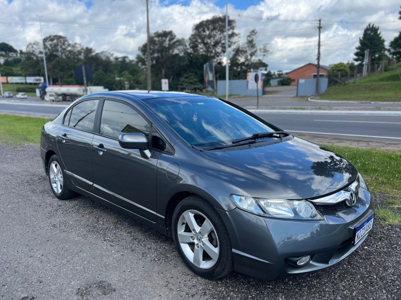 CIVIC 1.8 LXS 16V FLEX 4P MANUAL - 2009 - FARROUPILHA