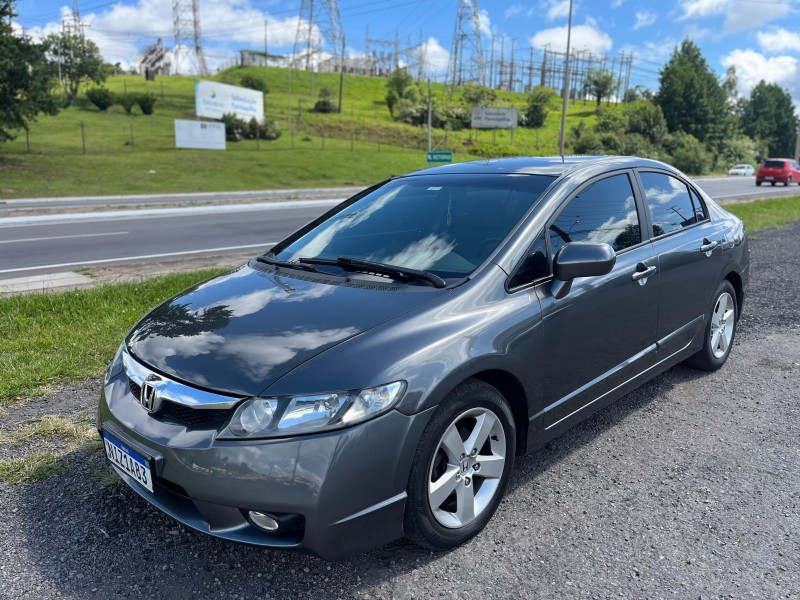 CIVIC 1.8 LXS 16V FLEX 4P MANUAL - 2009 - FARROUPILHA