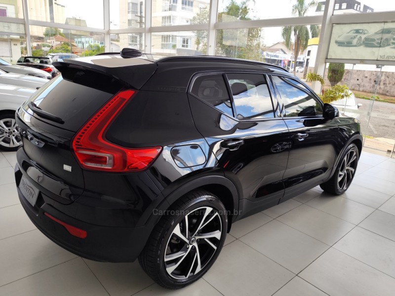 XC 40 1.5 T5 HÍBRIDO R-DESIGN FWD - 2021 - ERECHIM