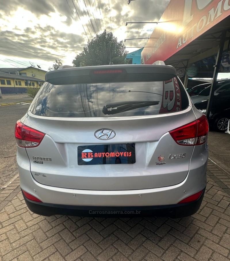 IX35 2.0 MPI 4X2 16V FLEX 4P MANUAL - 2011 - PAROBé