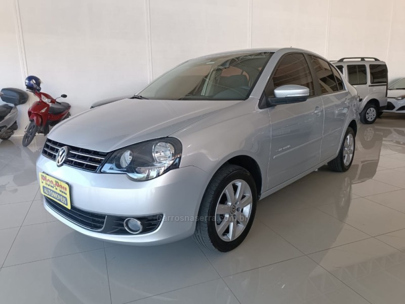 POLO SEDAN 1.6 MI COMFORTLINE 8V FLEX 4P MANUAL - 2012 - NOVA PETRóPOLIS