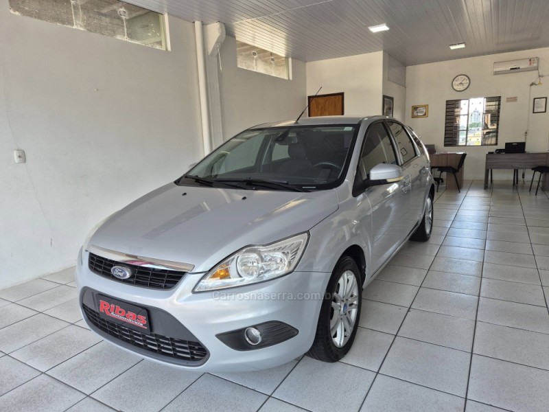 FOCUS 2.0 GLX 16V FLEX 4P MANUAL