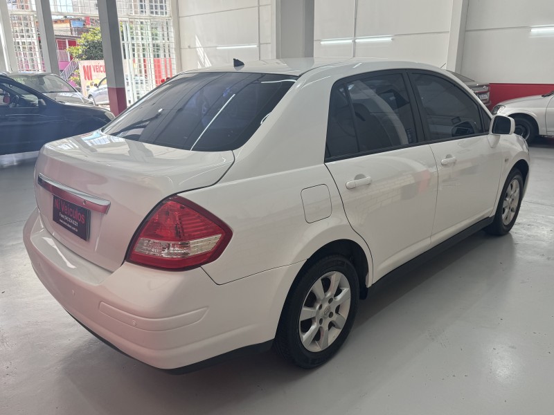 TIIDA 1.8 SEDAN 16V FLEX 4P MANUAL - 2011 - CAXIAS DO SUL