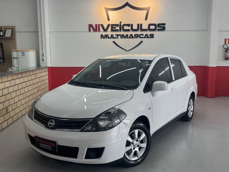 tiida 1.8 sedan 16v flex 4p manual 2011 caxias do sul