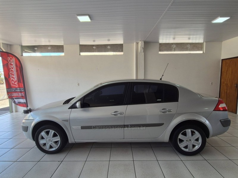 MÉGANE 1.6 DYNAMIQUE 16V FLEX 4P MANUAL - 2008 - NãO-ME-TOQUE