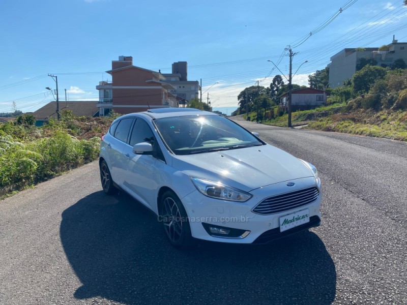 FOCUS 2.0 TITANIUM PLUS 16V FLEX 4P AUTOMÁTICO - 2016 - FLORES DA CUNHA