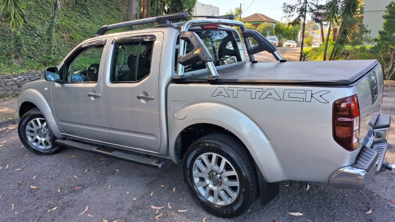 FRONTIER 2.5 SV ATTACK 4X4 CD TURBO ELETRONIC DIESEL 4P AUTOMÁTICO - 2015 - CAXIAS DO SUL