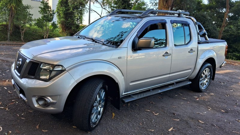 FRONTIER 2.5 SV ATTACK 4X4 CD TURBO ELETRONIC DIESEL 4P AUTOMÁTICO - 2015 - CAXIAS DO SUL