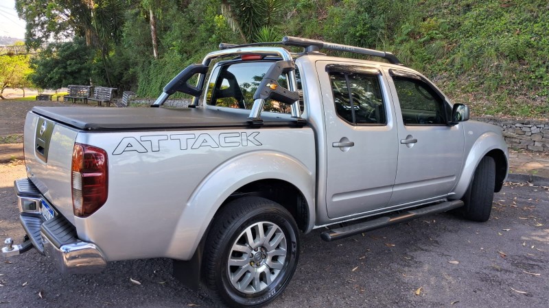 FRONTIER 2.5 SV ATTACK 4X4 CD TURBO ELETRONIC DIESEL 4P AUTOMÁTICO - 2015 - CAXIAS DO SUL