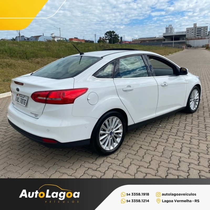 FOCUS 2.0 TITANIUM PLUS 16V FLEX 4P AUTOMÁTICO - 2016 - LAGOA VERMELHA