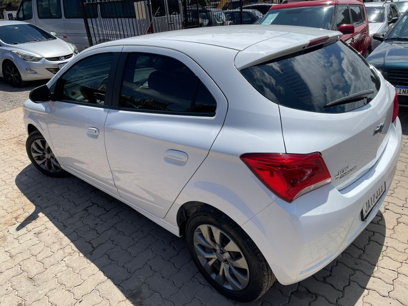 ONIX 1.0 JOY BLACK 8V FLEX 4P MANUAL - 2021 - CAXIAS DO SUL