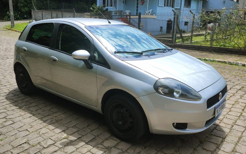 PUNTO 1.4 8V FLEX 4P MANUAL - 2008 - FARROUPILHA