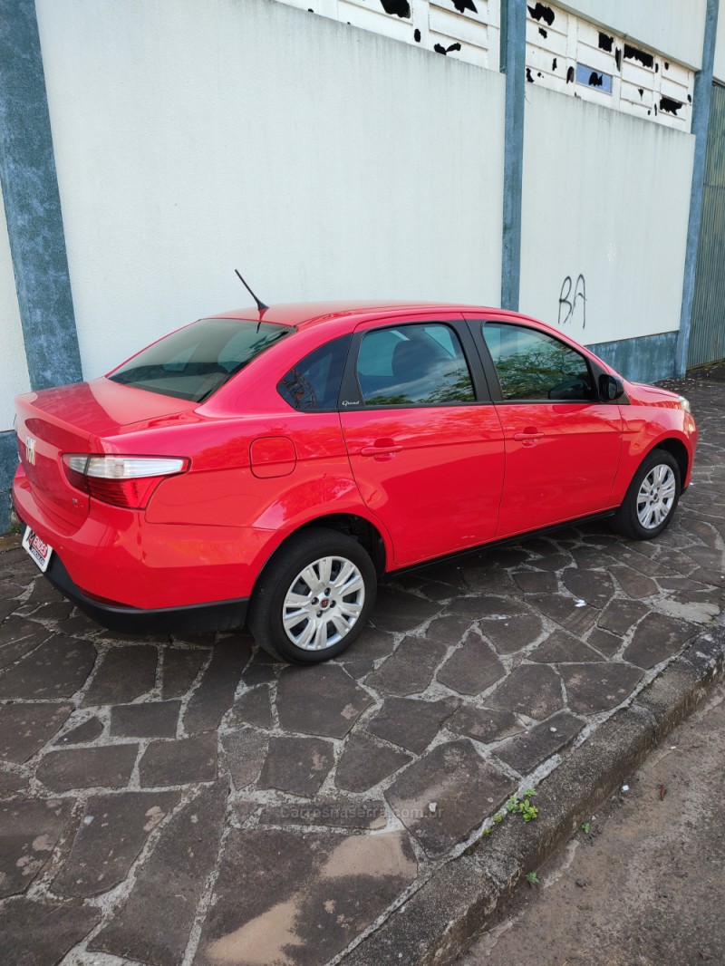 SIENA 1.4 MPI ATTRACTIVE 8V FLEX 4P MANUAL - 2021 - TRêS COROAS