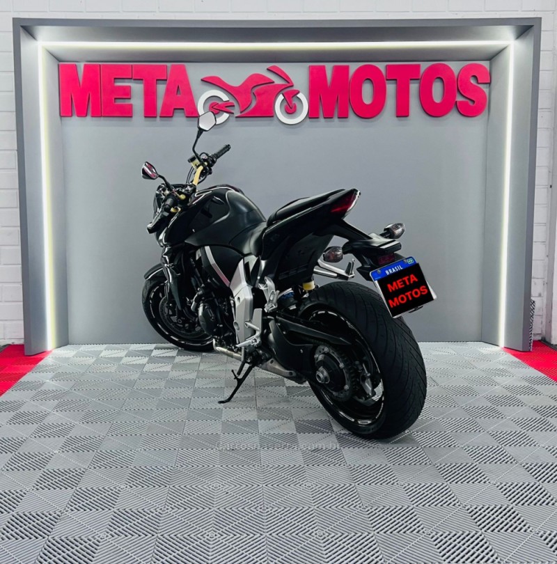 CB 1000R  - 2015 - CAMPO BOM