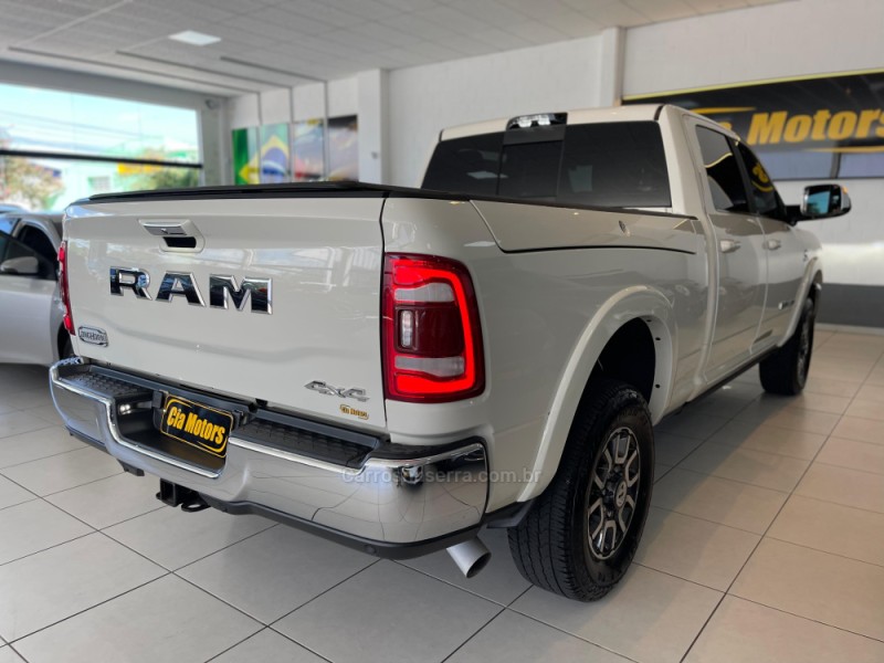 3500 LARAMIE 6.7 LONGHORN CD 4X4 TURBO DIESEL 4P AUTOMÁTICA - 2022 - SãO LEOPOLDO