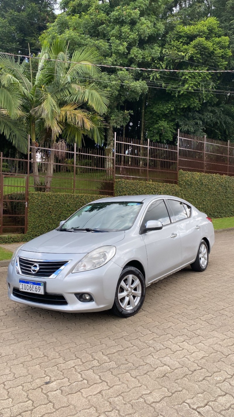 versa 1.6 16v sl flexstart flex 4p automatico 2014 caxias do sul