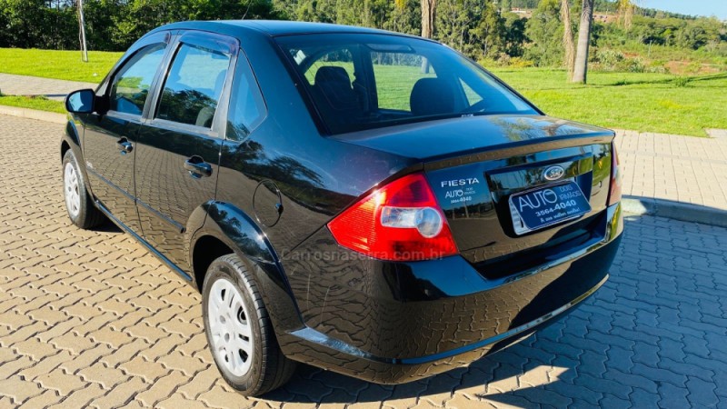FIESTA 1.6 MPI 8V GASOLINA 4P MANUAL - 2010 - DOIS IRMãOS