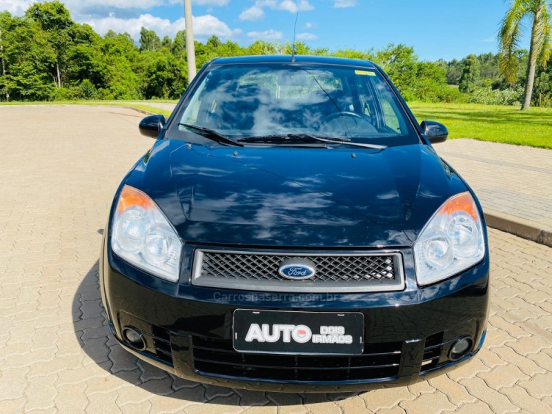 FIESTA 1.6 MPI 8V GASOLINA 4P MANUAL - 2010 - DOIS IRMãOS