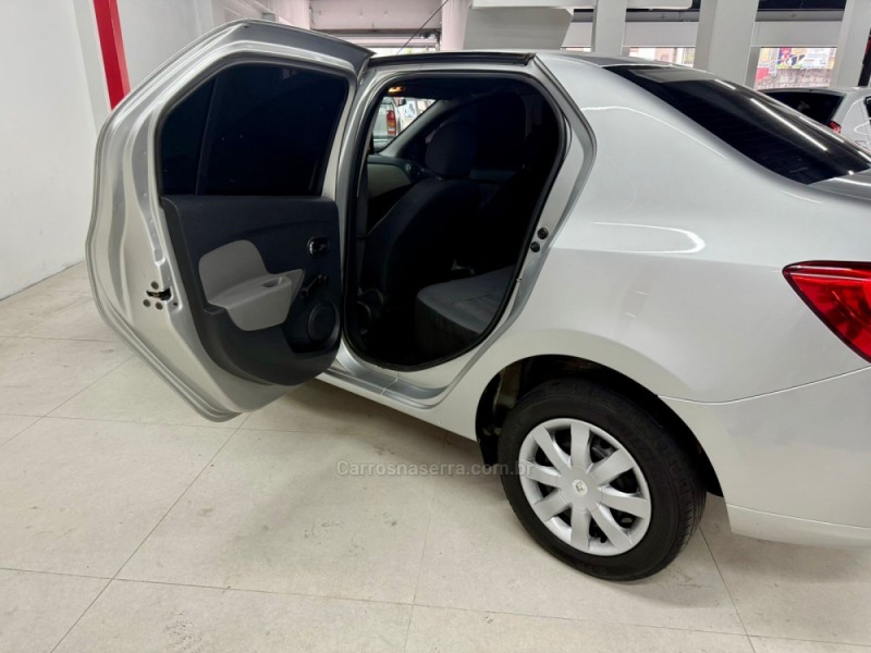 LOGAN 1.6 EXPRESSION 8V FLEX 4P MANUAL - 2019 - CAXIAS DO SUL