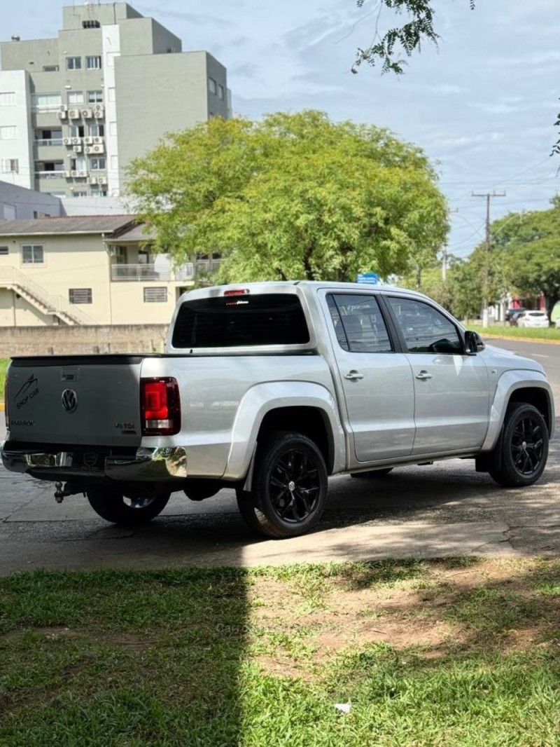 AMAROK 3.0 V6 TDI HIGHLINE CD DIESEL 4MOTION AUTOMÁTICO - 2018 - MONTENEGRO