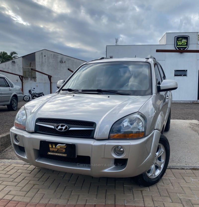 TUCSON 2.0 MPFI GLS 16V 143CV 2WD GASOLINA 4P AUTOMÁTICO