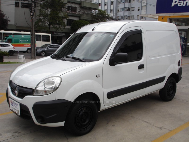 KANGOO 1.6 EXPRESS 16V FLEX 4P MANUAL - 2018 - CAXIAS DO SUL