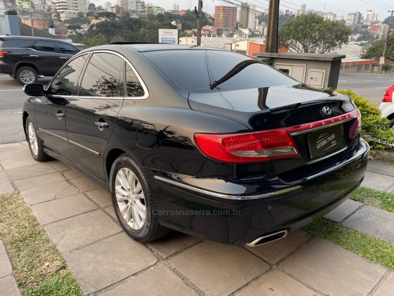 AZERA 3.3 MPFI GLS SEDAN V6 24V GASOLINA 4P AUTOMÁTICO - 2011 - CAXIAS DO SUL