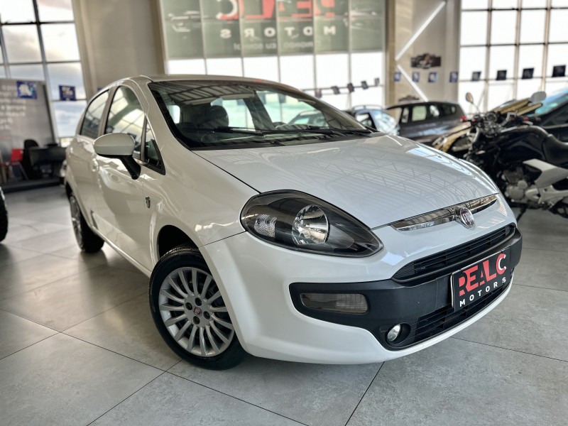 PUNTO 1.4 ATTRACTIVE 8V FLEX 4P MANUAL - 2013 - CAXIAS DO SUL