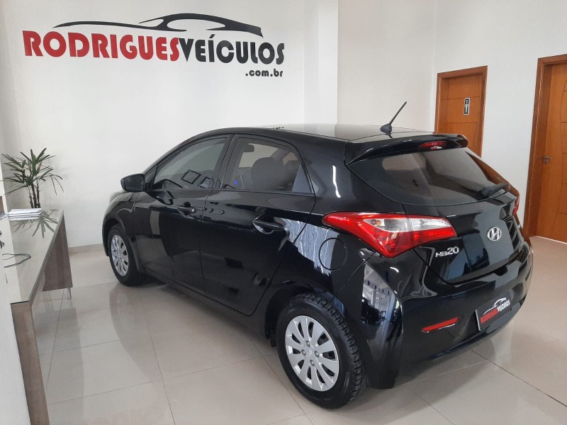 HB20 1.0 COMFORT PLUS 12V FLEX 4P MANUAL - 2014 - CAXIAS DO SUL