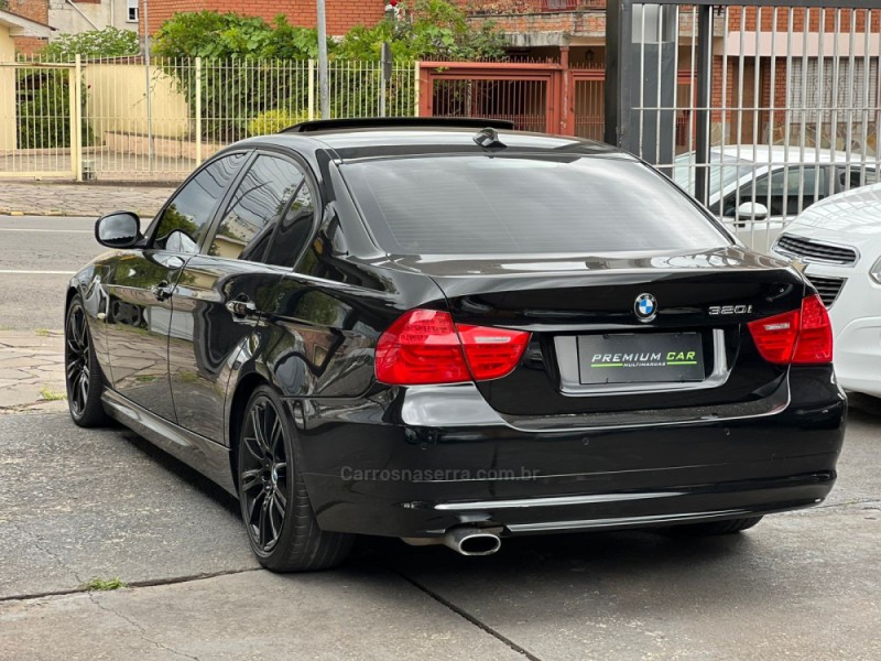 320I 2.0 16V GASOLINA 4P AUTOMÁTICO - 2011 - CAXIAS DO SUL