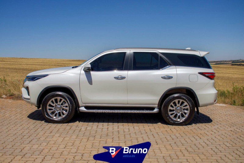 HILUX SW4 2.8 SRX 4X4 7 LUGARES 16V TURBO INTERCOOLER DIESEL 4P AUTOMÁTICO - 2021 - PALMEIRA DAS MISSõES