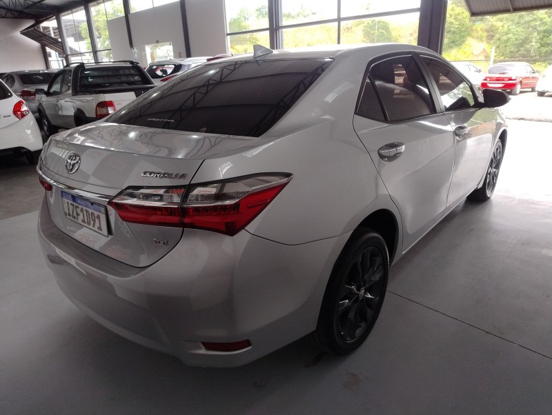 COROLLA 2.0 XEI 16V FLEX 4P AUTOMÁTICO - 2019 - SãO SEBASTIãO DO CAí