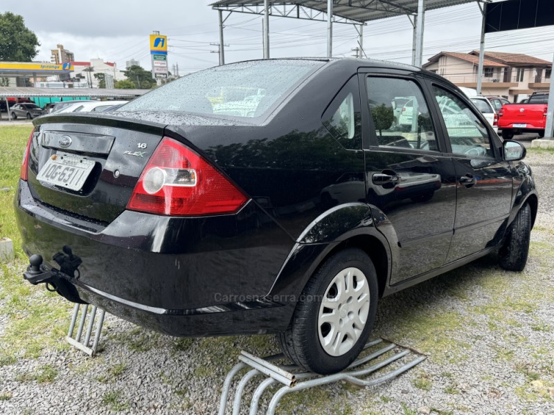 FIESTA 1.6 MPI SEDAN 8V FLEX 4P MANUAL - 2008 - CAXIAS DO SUL