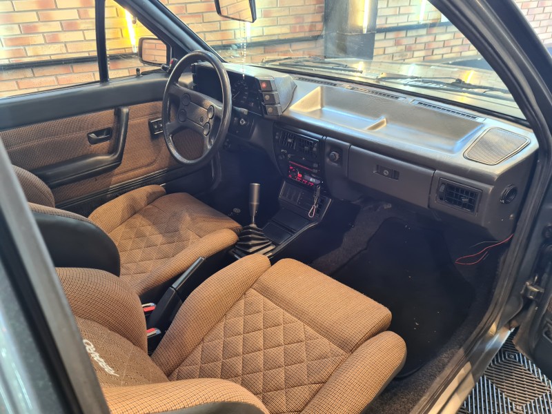 VOYAGE 1.8 GLS 8V GASOLINA 2P MANUAL - 1988 - FARROUPILHA