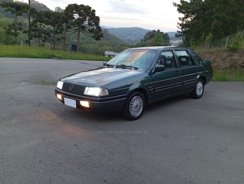 SANTANA 2.0 GLSI 8V GASOLINA 4P MANUAL - 1993 - CAXIAS DO SUL