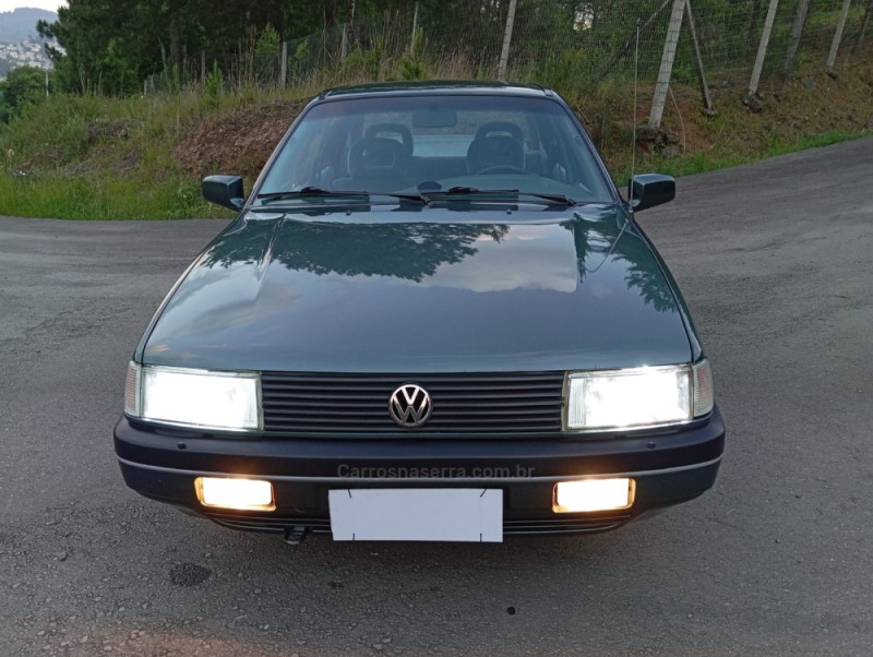 SANTANA 2.0 GLSI 8V GASOLINA 4P MANUAL - 1993 - CAXIAS DO SUL