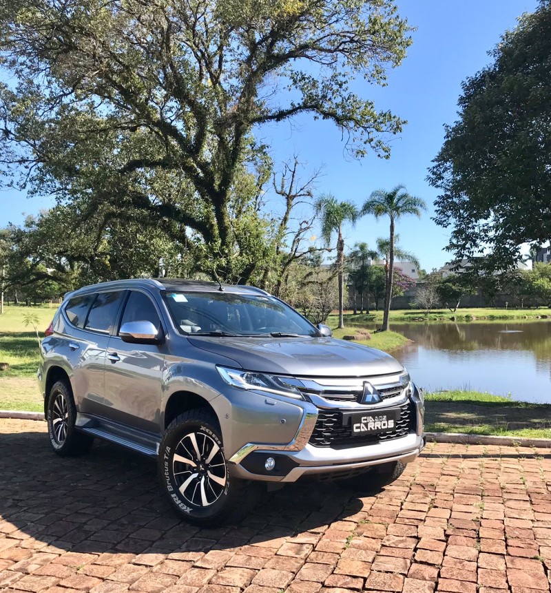 PAJERO SPORT 2.4 HPE-S 4X4 DIESEL 4P AUTOMÁTICO - 2020 - LAJEADO