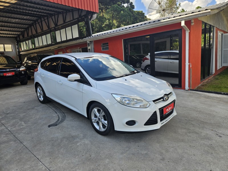 FOCUS 1.6 SE HATCH 16V FLEX 4P AUTOMÁTICO - 2014 - CAXIAS DO SUL