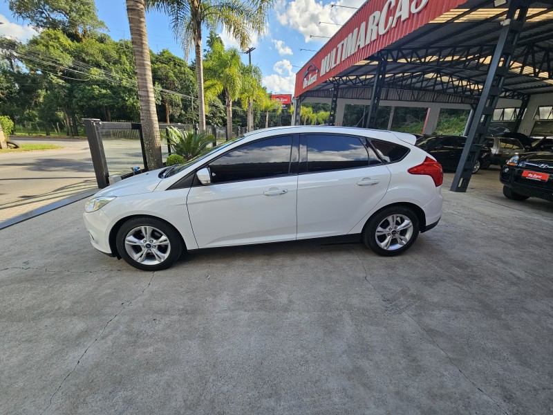 FOCUS 1.6 SE HATCH 16V FLEX 4P AUTOMÁTICO - 2014 - CAXIAS DO SUL