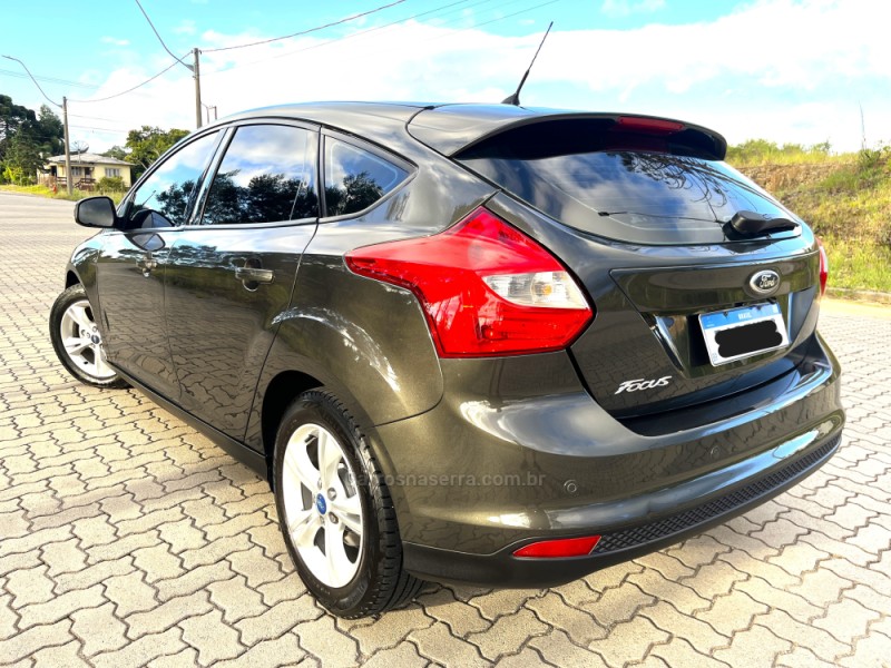 FOCUS 1.6 SE HATCH 16V FLEX 4P AUTOMÁTICO - 2015 - CAXIAS DO SUL