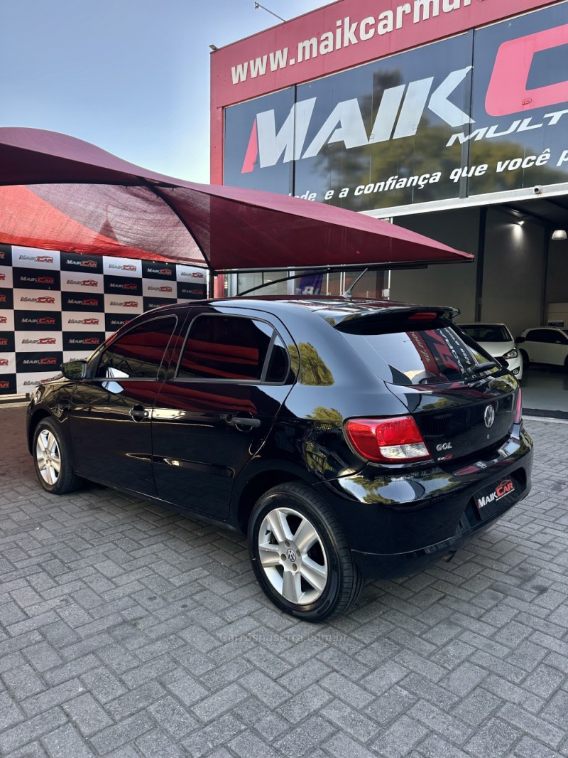 GOL 1.0 8V I-TRED FLEX 4P MANUAL - 2011 - ESTâNCIA VELHA