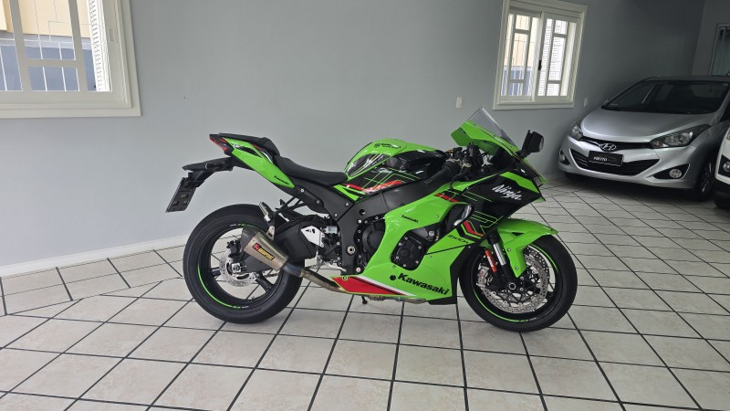 NINJA ZX-10R SE ABS - 2023 - BENTO GONçALVES