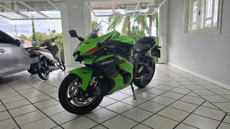 NINJA ZX-10R SE ABS - 2023 - BENTO GONçALVES