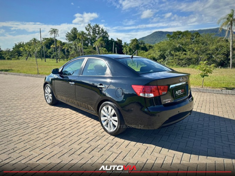 CERATO 1.6 SX3 16V GASOLINA 4P AUTOMÁTICO - 2013 - SAPIRANGA