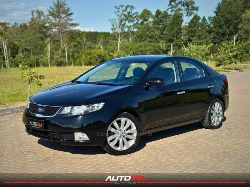 cerato 1.6 sx3 16v gasolina 4p automatico 2013 sapiranga