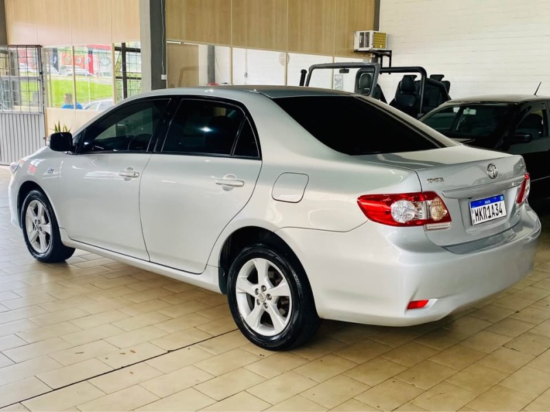 COROLLA 2.0 XEI 16V FLEX 4P AUTOMÁTICO - 2014 - CAXIAS DO SUL