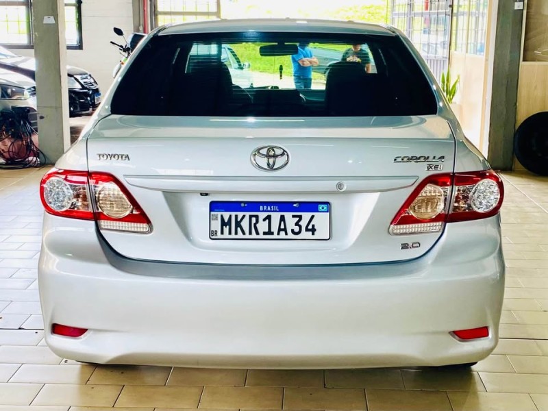 COROLLA 2.0 XEI 16V FLEX 4P AUTOMÁTICO - 2014 - CAXIAS DO SUL