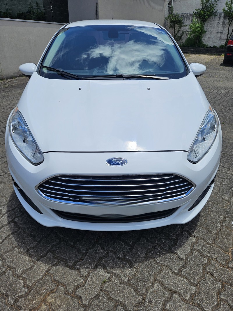 fiesta 1.6 titanium sedan 16v flex 4p automatico 2014 farroupilha